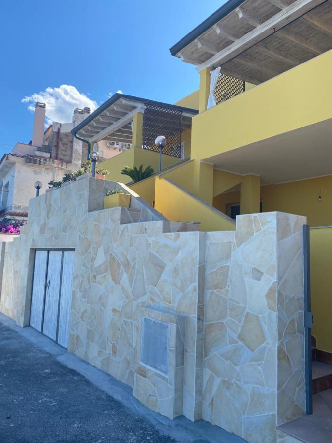 La Casa Gialla كالا غونوني المظهر الخارجي الصورة